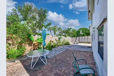57 Peachtree Place, Boynton Beach, FL 33436 - Photo 10