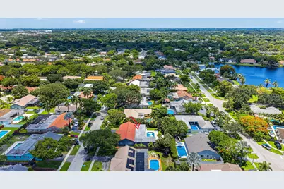 1940 SW 73rd Avenue, Plantation, FL 33317 - Photo 50