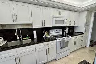 4900 N Ocean Blvd, Lauderdale by the Sea, FL 33308 - Photo 4