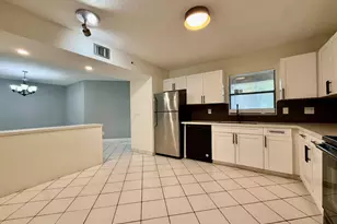 9633 Riverside Dr, Coral Springs, FL 33071 - Photo 12