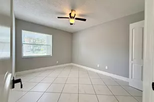 9633 Riverside Dr, Coral Springs, FL 33071 - Photo 10