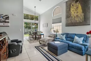 7819 Oak Grove Cir, Lake Worth, FL 33467 - Photo 4