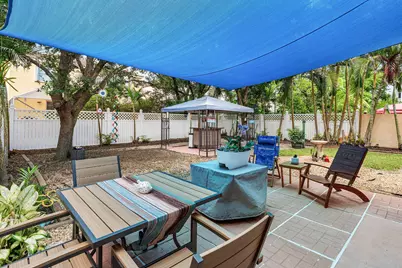7819 Oak Grove Circle, Lake Worth, FL 33467 - Photo 12