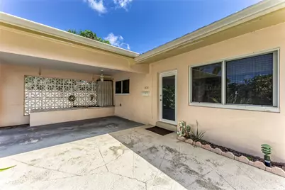 1676 NE 40th Street, Oakland Park, FL 33334 - Photo 4