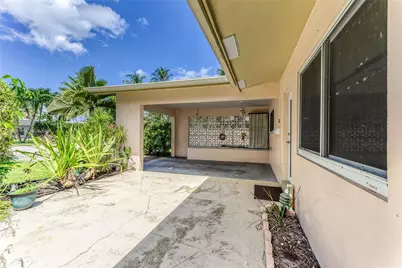 1676 NE 40th Street, Oakland Park, FL 33334 - Photo 24
