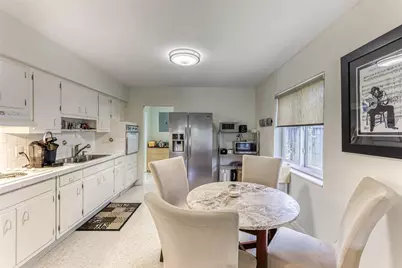 1676 NE 40th Street, Oakland Park, FL 33334 - Photo 6