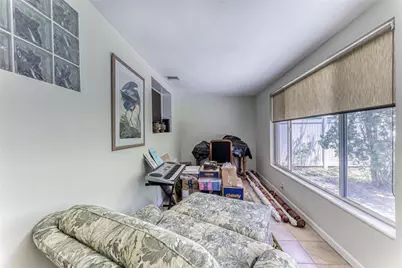 1676 NE 40th Street, Oakland Park, FL 33334 - Photo 12