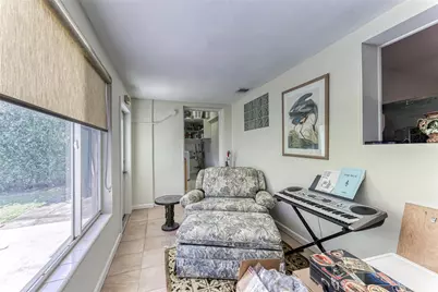 1676 NE 40th Street, Oakland Park, FL 33334 - Photo 14