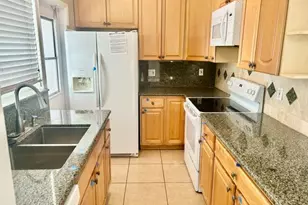 2548 Gulfstream Ln, Fort Lauderdale, FL 33312 - Photo 8