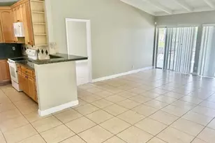 2548 Gulfstream Ln, Fort Lauderdale, FL 33312 - Photo 6