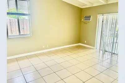 2548 Gulfstream Lane, Fort Lauderdale, FL 33312 - Photo 10
