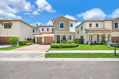 9860 NW 86th Terrace, Doral, FL 33178 - Photo 4