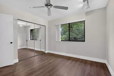 587 NW 38th Avenue, Deerfield Beach, FL 33442 - Photo 22
