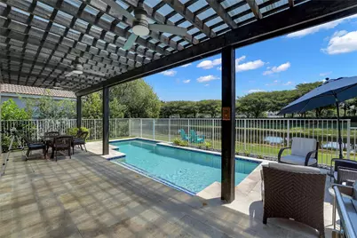 1070 Bluewood Terrace, Weston, FL 33327 - Photo 52