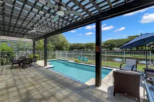1070 Bluewood Terrace, Weston, FL 33327 - Photo 52