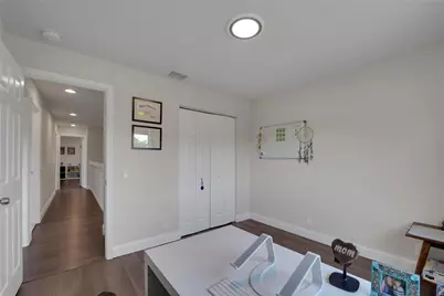 1070 Bluewood Terrace, Weston, FL 33327 - Photo 36