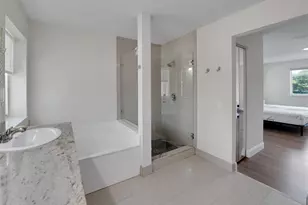 1070 Bluewood Terrace, Weston, FL 33327 - Photo 34
