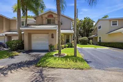 2118 Discovery Circle W, Deerfield Beach, FL 33442 - Photo 1