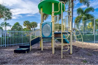 2118 Discovery Circle W, Deerfield Beach, FL 33442 - Photo 46