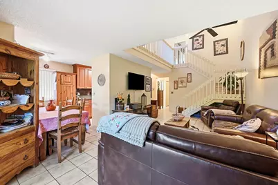 2118 Discovery Circle W, Deerfield Beach, FL 33442 - Photo 8
