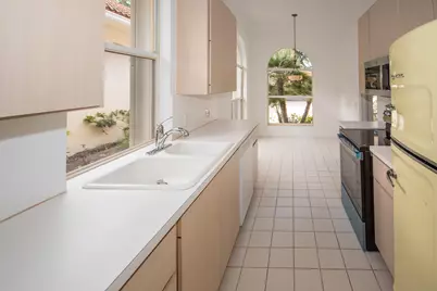 191 E Tall Oaks Circle, Palm Beach Gardens, FL 33410 - Photo 8