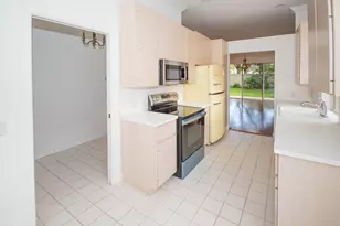 191 E Tall Oaks Cir, Palm Beach Gardens, FL 33410 - Photo 10