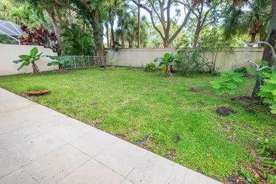 191 E Tall Oaks Circle, Palm Beach Gardens, FL 33410 - Photo 16