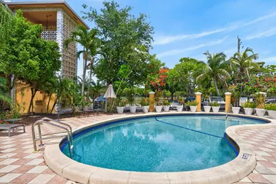 744 NE 14th Avenue #21, Fort Lauderdale, FL 33304 - Photo 2