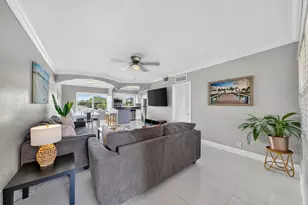 744 NE 14th Ave, Fort Lauderdale, FL 33304 - Photo 16