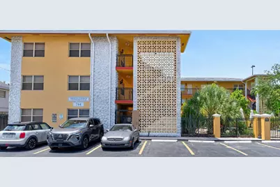 744 NE 14th Avenue #21, Fort Lauderdale, FL 33304 - Photo 1