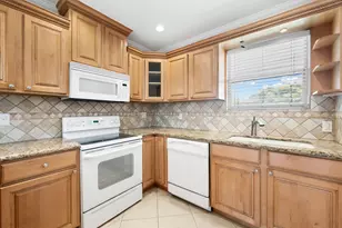 2748 NE 28th Ave, Lighthouse Point, FL 33064 - Photo 4