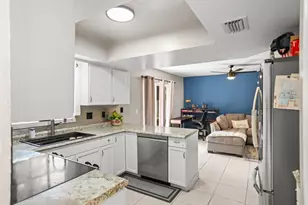 2485 SE Alden St, Port Saint Lucie, FL 34984 - Photo 10