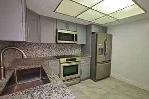 5570 NW 44th St, Lauderhill, FL 33319 - Photo 6