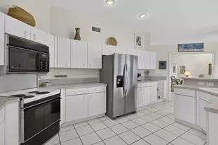 1224 Lake Breeze Dr, Wellington, FL 33414 - Photo 32