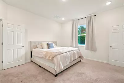 201 SW North Wakefield Circle, Port Saint Lucie, FL 34953 - Photo 18