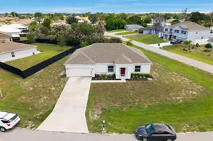 201 SW N Wakefield Cir, Port Saint Lucie, FL 34953 - Photo 32