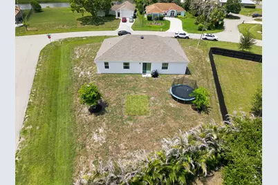 201 SW North Wakefield Circle, Port Saint Lucie, FL 34953 - Photo 32