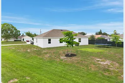 201 SW North Wakefield Circle, Port Saint Lucie, FL 34953 - Photo 32