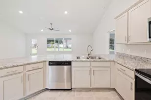 7908 Banyan St, Fort Pierce, FL 34951 - Photo 4