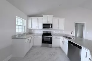 7908 Banyan St, Fort Pierce, FL 34951 - Photo 4