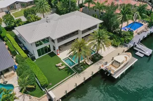 2718 NE 17th St, Fort Lauderdale, FL 33305 - Photo 2