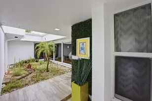4400 Queen Palm Ln, Tamarac, FL 33319 - Photo 6