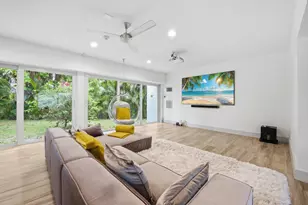 4400 Queen Palm Ln, Tamarac, FL 33319 - Photo 14