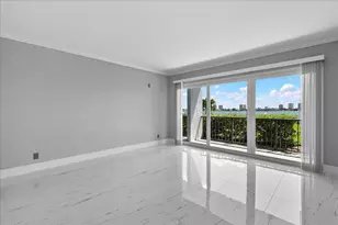 3040 Lake Shore Dr, Riviera Beach, FL 33404 - Photo 16