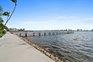 3040 Lake Shore Dr, Riviera Beach, FL 33404 - Photo 38