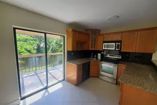 12 Wimbledon Lakes Dr, Plantation, FL 33324 - Photo 4