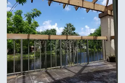 12 Wimbledon Lakes Drive #250, Plantation, FL 33324 - Photo 6