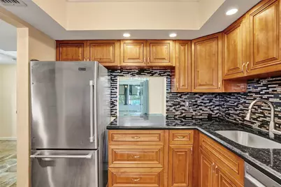 651 NW 80th Terrace #207, Margate, FL 33063 - Photo 4