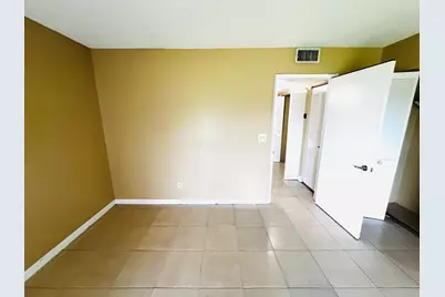 1605 Meadows Circle W #1605, Boynton Beach, FL 33436 - Photo 10