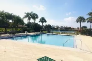 1605 Meadows Cir W, Boynton Beach, FL 33436 - Photo 16